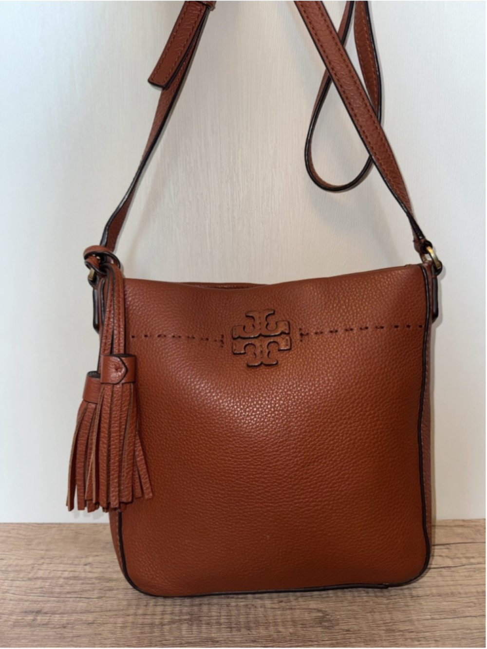 Tory Burch McGraw Pebbled Leather Sling Bag Crossbody Cognac Tassel Purse
